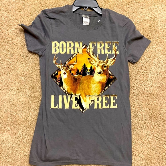 Gildan Other - Live free shirt